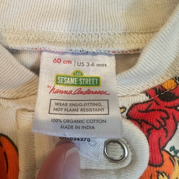 Hanna Andersson Sesame Street Elmo & Pumpkin Print Onesie - Picture 4 of 5